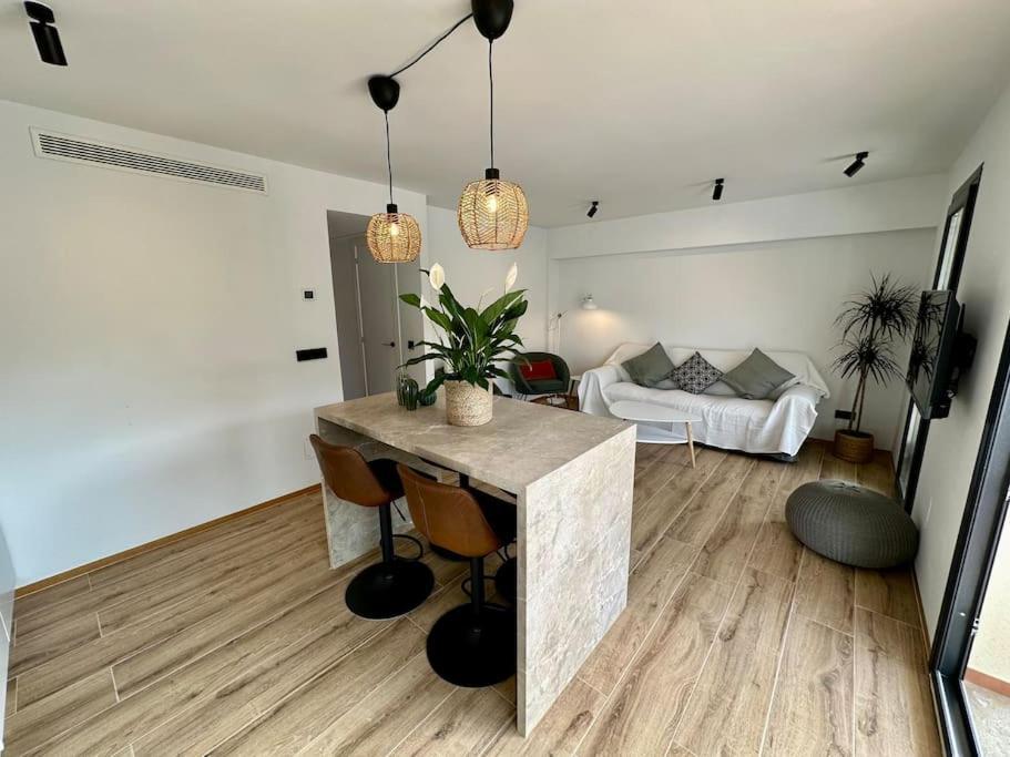 Moderno Y Acogedor Apartamento Con Terraza “ Llebeig” Sóller Eksteriør bilde